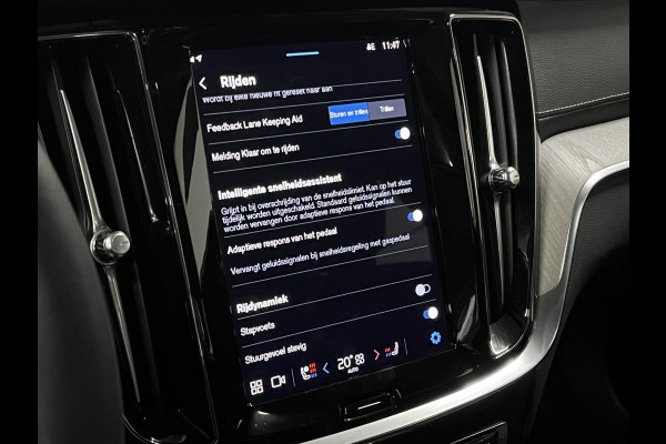 Volvo S60 T8 AWD Ultimate Dark Massage | Open dak | Bowers & Wilkins | Adapt. cruise | Stoelventilatie /-verwarming | Head-up | *455 PK*