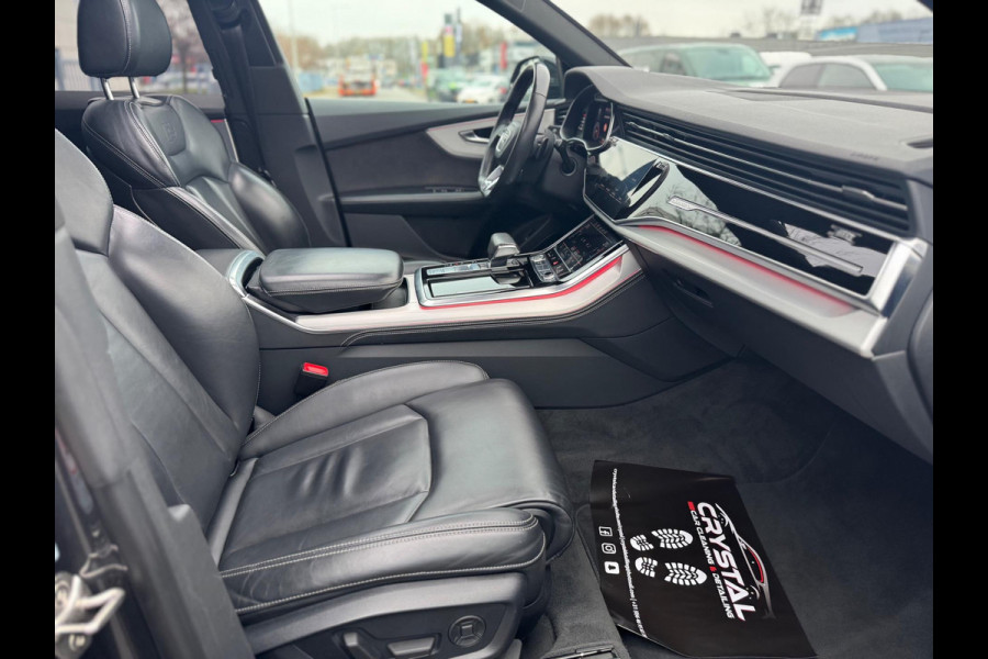 Audi Q8 55 TFSI quattro S Line 340 PK Pano Leder Camera Trekhaak