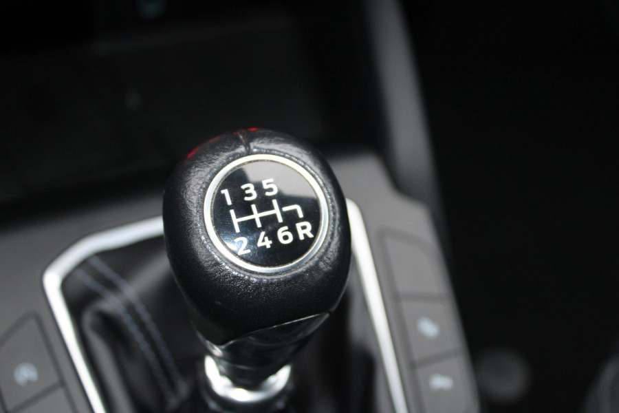 Ford Focus 1.0 EcoBoost Hybrid Active X Business 155pk | Winter Pack | Bang&Olufsen | 10-weg stoel | Adaptive LED | Privacy glass