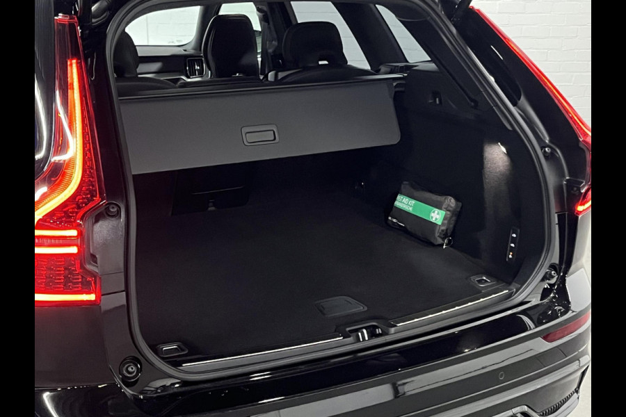 Volvo XC60 T8 Ultra Black Edition *455Pk* | Luchtvering | Open dak | Massage | Bowers & Wilkins | Trekhaak | Adapt. cruise control