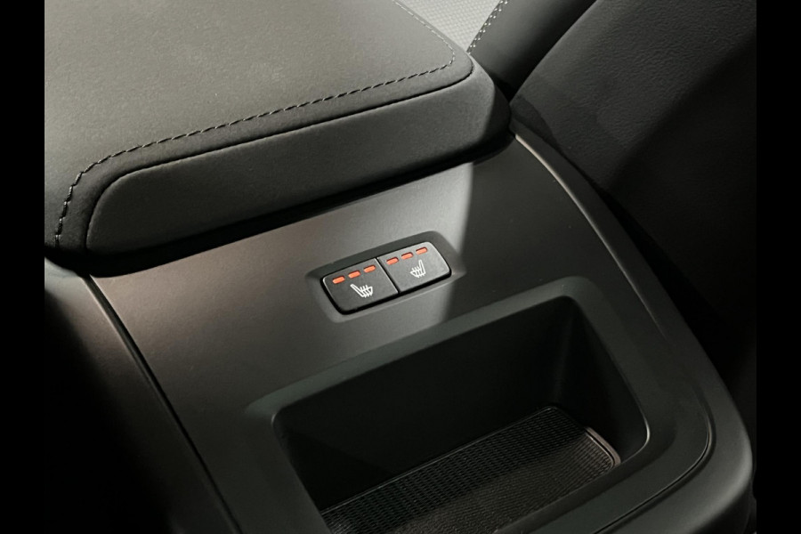 Volvo XC60 T8 Ultra Black Edition *455Pk* | Luchtvering | Open dak | Massage | Bowers & Wilkins | Trekhaak | Adapt. cruise control