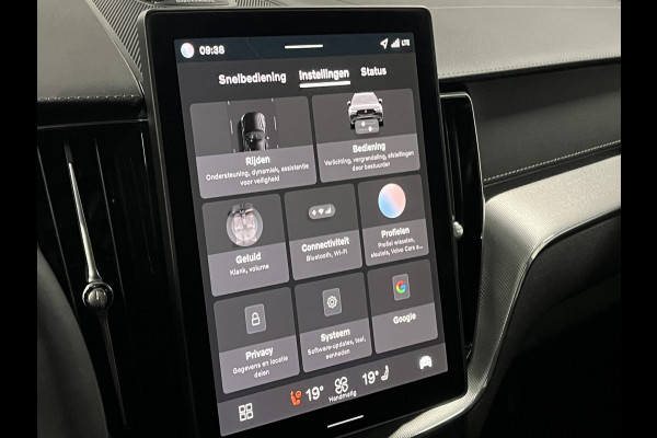 Volvo XC60 T8 Ultra Black Edition *455Pk* | Luchtvering | Open dak | Massage | Bowers & Wilkins | Trekhaak | Adapt. cruise control