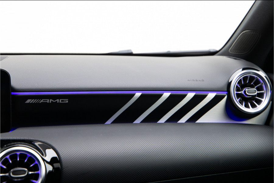 Mercedes-Benz A-Klasse AMG 35 4MATIC Premium Plus, Pano, Performance Seats, Aerodynamica-pack, Nightpack, Vol