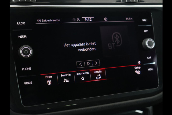 Volkswagen Tiguan 1.4 TSI eHybrid R Line | Matrix LED | Camera | Carplay | Adaptive cruise | 19'' | Navigatie | Park Assist | Virtual Cockpit | Climate control | DAB | Getint glas