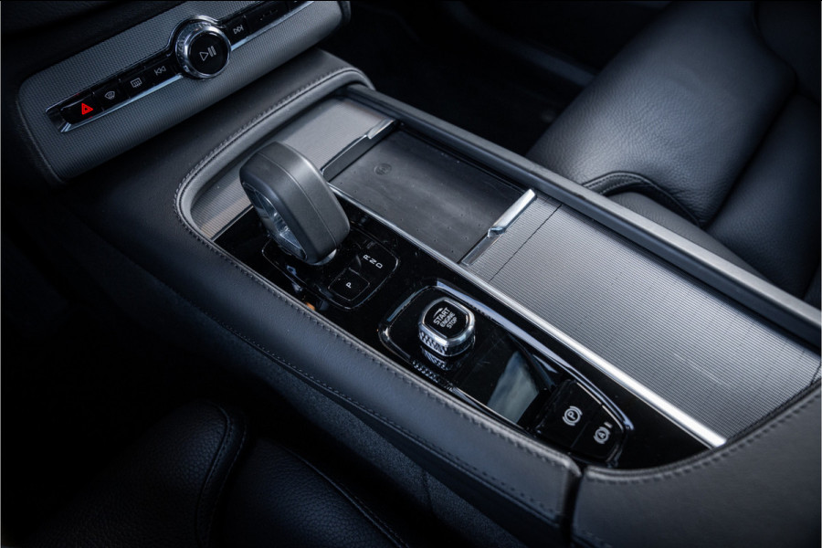 Volvo XC90 2.0 T8 Recharge AWD Plus Bright - Panorama | H&K | Memory | 360 Camera | ACC