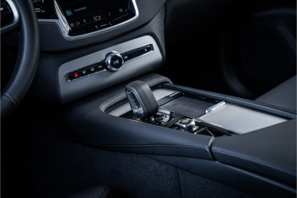 Volvo XC90 2.0 T8 Recharge AWD Plus Bright - Panorama | H&K | Memory | 360 Camera | ACC