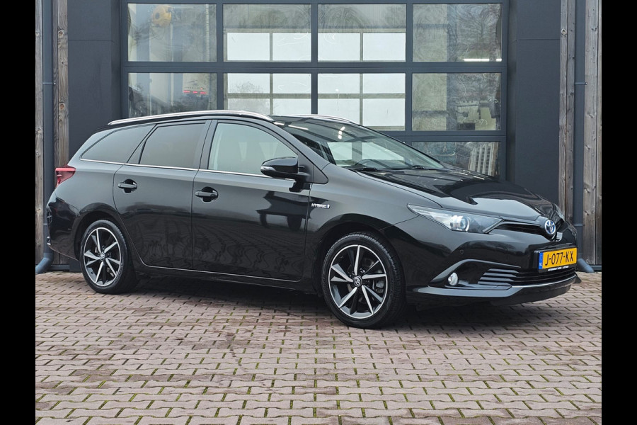 Toyota Auris Touring Sports 1.8 Hybrid Dynamic | Automaat | Navi | Cruise | Camera | LMV | Keyless |