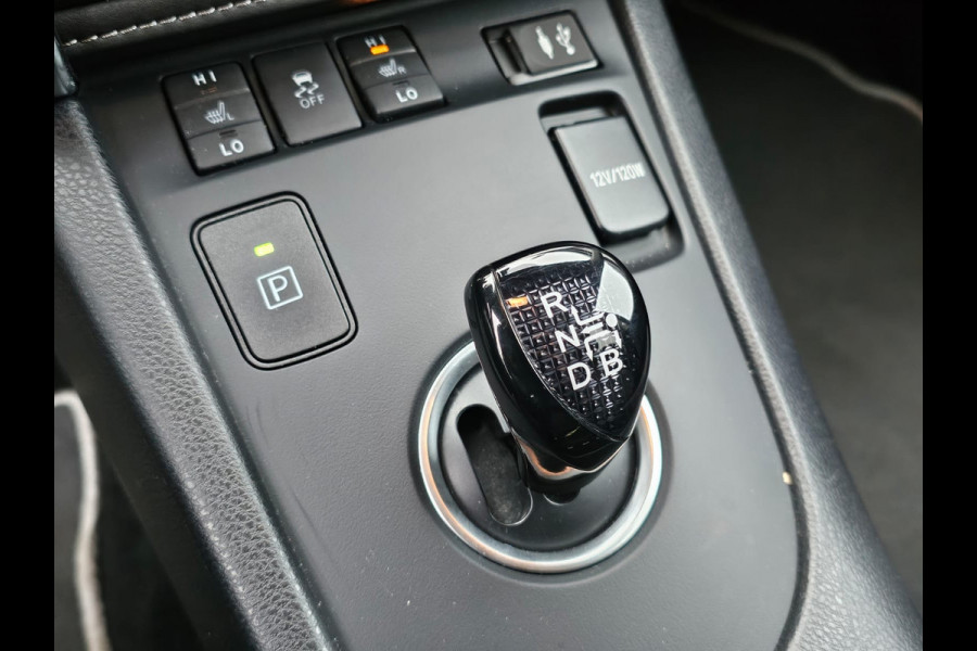 Toyota Auris Touring Sports 1.8 Hybrid Dynamic | Automaat | Navi | Cruise | Camera | LMV | Keyless |