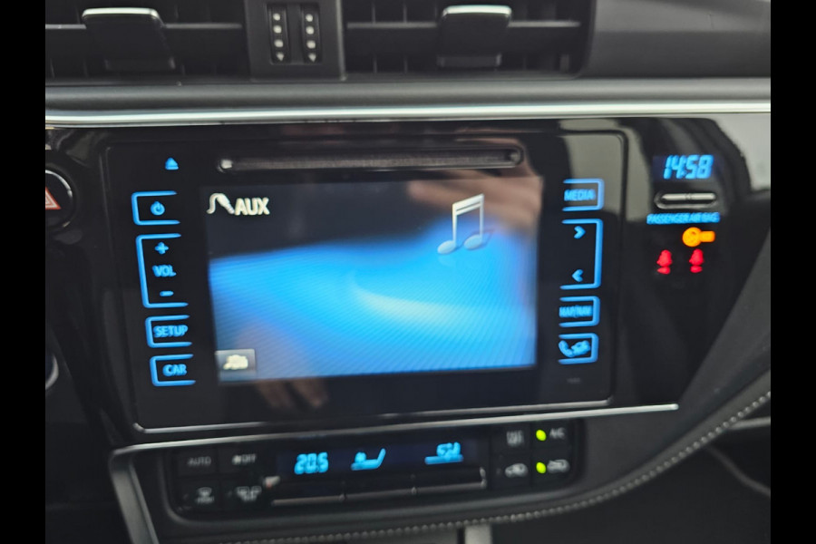 Toyota Auris Touring Sports 1.8 Hybrid Dynamic | Automaat | Navi | Cruise | Camera | LMV | Keyless |