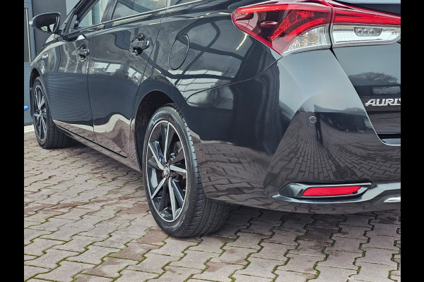 Toyota Auris Touring Sports 1.8 Hybrid Dynamic | Automaat | Navi | Cruise | Camera | LMV | Keyless |