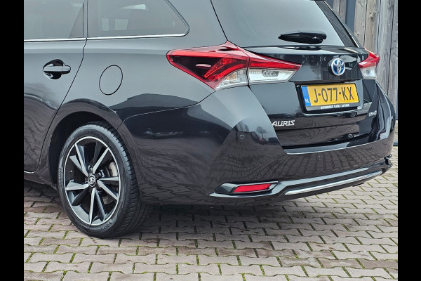 Toyota Auris Touring Sports 1.8 Hybrid Dynamic | Automaat | Navi | Cruise | Camera | LMV | Keyless |