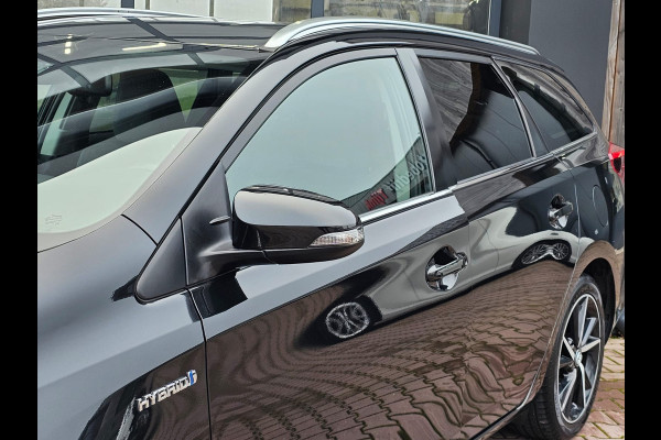 Toyota Auris Touring Sports 1.8 Hybrid Dynamic | Automaat | Navi | Cruise | Camera | LMV | Keyless |