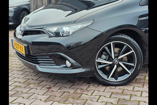 Toyota Auris Touring Sports 1.8 Hybrid Dynamic | Automaat | Navi | Cruise | Camera | LMV | Keyless |