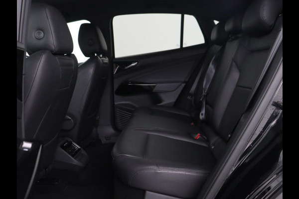 Volkswagen ID.5 Pro 77 kWh | Warmtepomp | Leder | 360 Camera | Stoelverwarming | Keyless | Adaptive cruise | Carplay | Sfeerverlichting | Navigatie | Matrix LED | 20'' | Side Assist