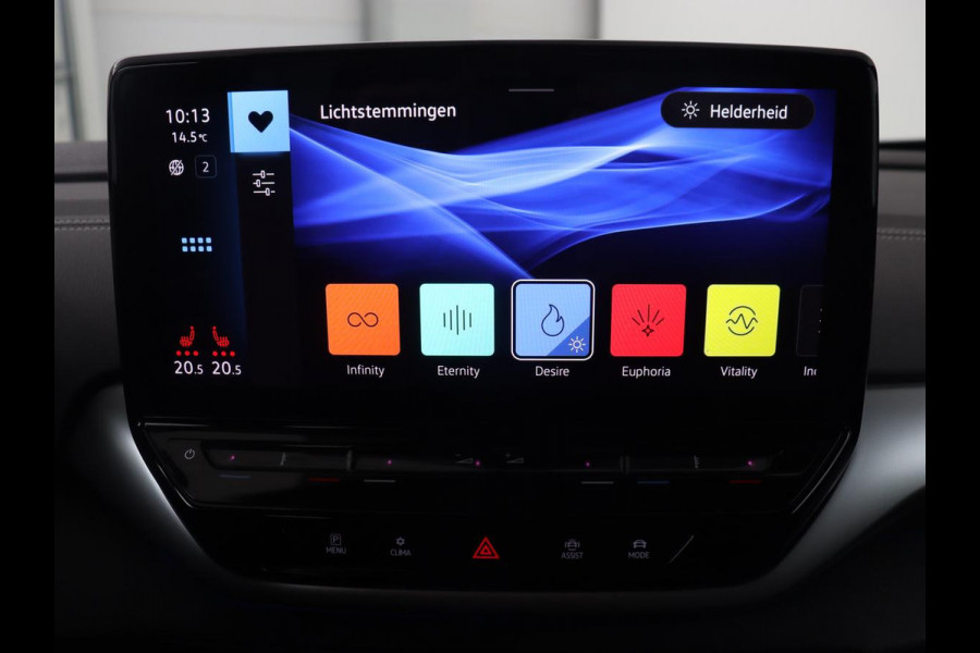 Volkswagen ID.5 Pro 77 kWh | Warmtepomp | Leder | 360 Camera | Stoelverwarming | Keyless | Adaptive cruise | Carplay | Sfeerverlichting | Navigatie | Matrix LED | 20'' | Side Assist