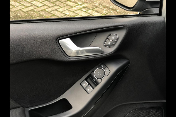 Ford Fiesta 1.1 Trend | Navi, Cruise, Airco, Carplay/Android, DAB, Lane Assist | NAP |