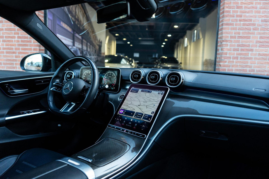 Mercedes-Benz C-Klasse 180 AMG Pano / Leer / Camera