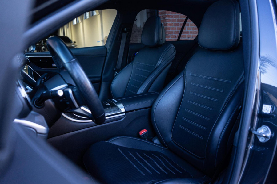 Mercedes-Benz C-Klasse 180 AMG Pano / Leer / Camera