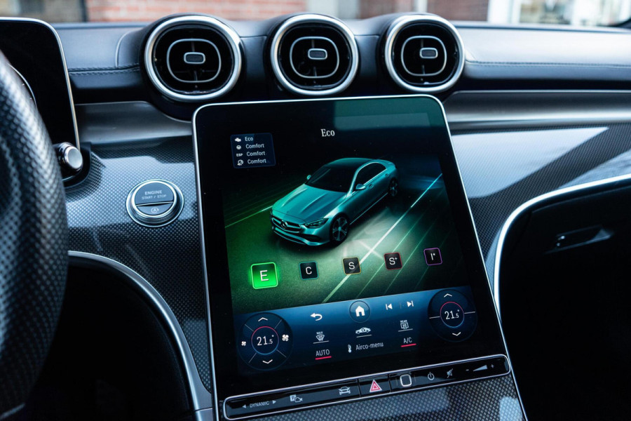 Mercedes-Benz C-Klasse 180 AMG Pano / Leer / Camera