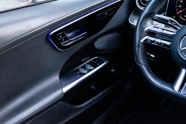 Mercedes-Benz C-Klasse 180 AMG Pano / Leer / Camera