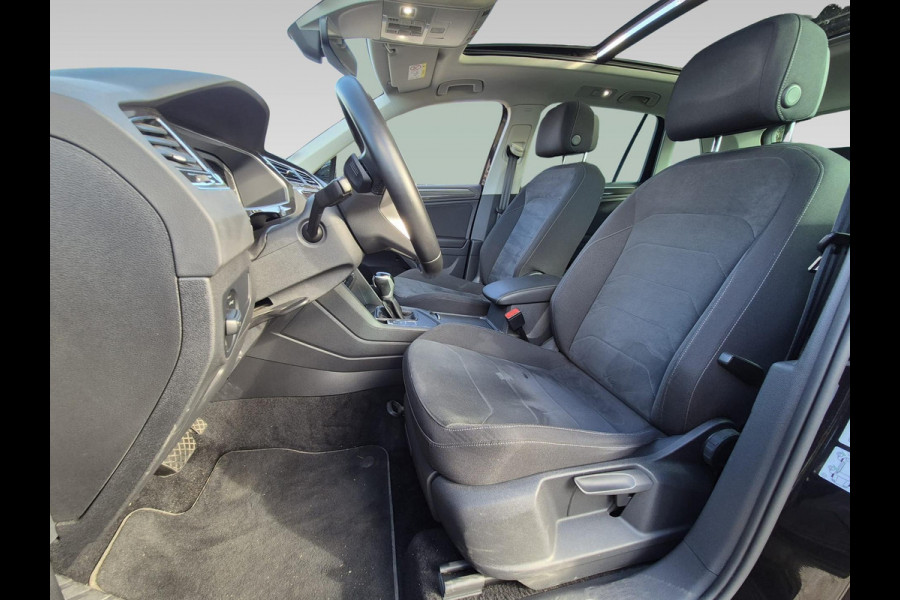 Volkswagen Tiguan 1.4 TSI eHybrid Elegance Business | panoramadak | IQ.Light | Virtual Cockpit |
