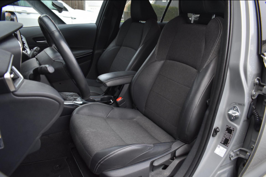 Toyota Corolla Touring Sports 1.8 Hybrid Dynamic | TREKHAAK | APPLE CARPLAY | DEALER ONDERHOUDEN | ANDROID AUTO | NAP