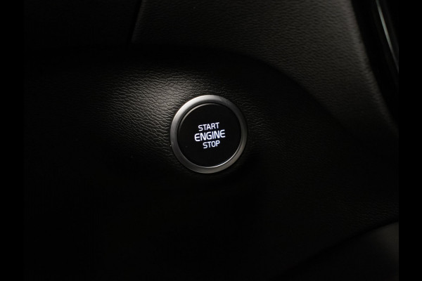 Volvo XC40 1.5 T4 Recharge Inscription Expression (APPLE CARPLAY,NAVI,LED,HARMAN/KARDON,SPORTSTOELEN,TREKHAAK,360 VIEW,CAMERA,PDC)