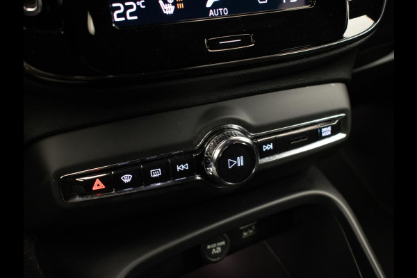 Volvo XC40 1.5 T4 Recharge Inscription Expression (APPLE CARPLAY,NAVI,LED,HARMAN/KARDON,SPORTSTOELEN,TREKHAAK,360 VIEW,CAMERA,PDC)