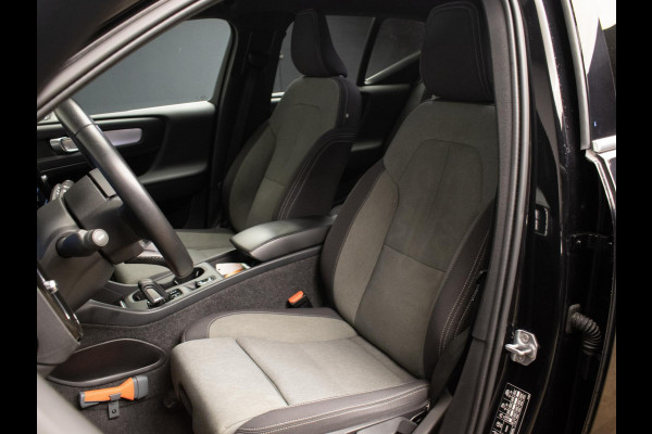 Volvo XC40 1.5 T4 Recharge Inscription Expression (APPLE CARPLAY,NAVI,LED,HARMAN/KARDON,SPORTSTOELEN,TREKHAAK,360 VIEW,CAMERA,PDC)