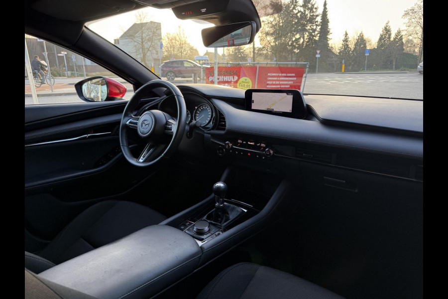 Mazda 3 2.0 e-SkyActiv-G M Hybrid 150 Sportive Mazda 3 2.0 e-SkyActiv-G 150 Sportive | CARPLAY | HEAUD UP DISPLAY | ADAPTIEVE CRUISE CONTROL |