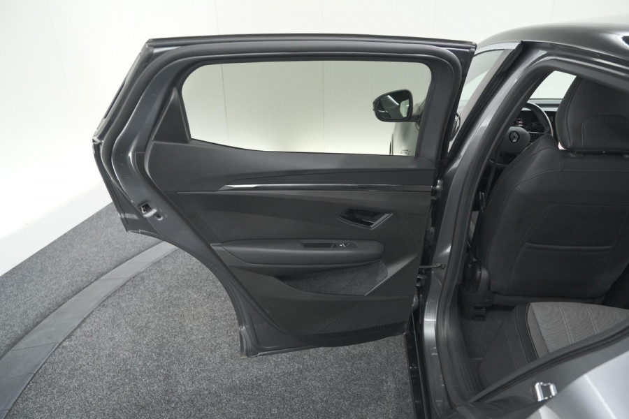 Renault Mégane E-Tech EV40 Boost Charge Techno | Camera | Pack Winter | Apple Carplay | SOH = 95,4%