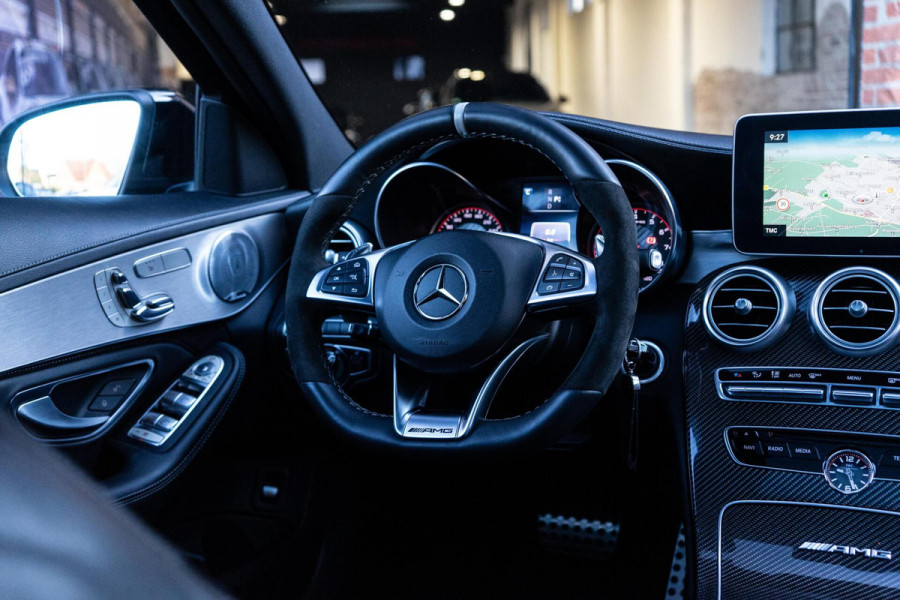 Mercedes-Benz C-Klasse AMG 63 S Pano / Burmester / Memory