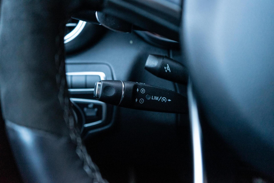 Mercedes-Benz C-Klasse AMG 63 S Pano / Burmester / Memory