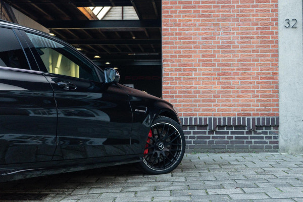 Mercedes-Benz C-Klasse AMG 63 S Pano / Burmester / Memory