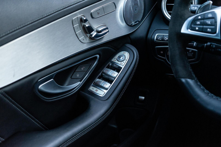 Mercedes-Benz C-Klasse AMG 63 S Pano / Burmester / Memory