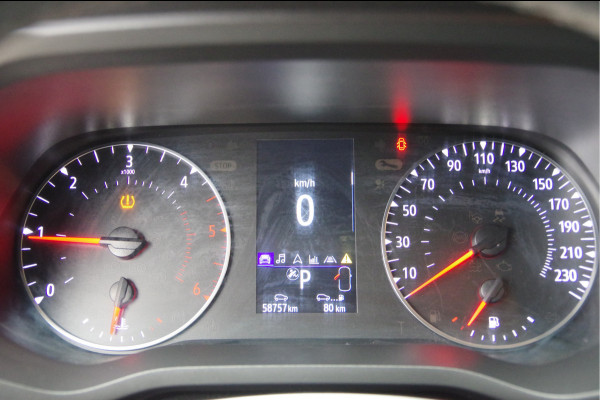 Renault Trafic 2.0 dCi L2 Luxe 170PK AUT. LED, 2X SCHUIFDEUR, STOELVERWARMING, TREKHAAK, CAMERA, NAVI, CRUISE, CLIMA, PARKEERSENSOREN, NL AUTO,