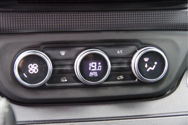 Renault Trafic 2.0 dCi L2 Luxe 170PK AUT. LED, 2X SCHUIFDEUR, STOELVERWARMING, TREKHAAK, CAMERA, NAVI, CRUISE, CLIMA, PARKEERSENSOREN, NL AUTO,