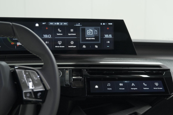 Peugeot 5008 HYbrid 145 e-DCS6 GT | Panoramadak | Camera | Elektrische Achterklep | Adaptieve Cruise Control