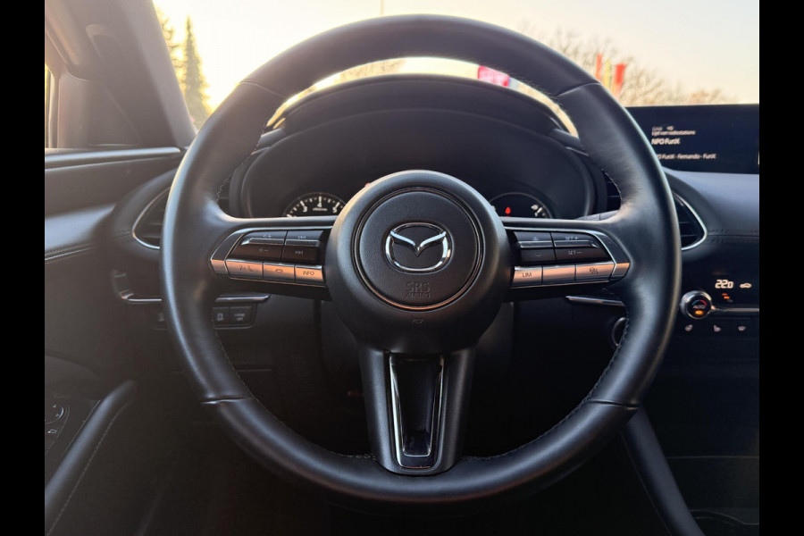 Mazda 3 2.0 e-SkyActiv-G M Hybrid 150 Sportive Mazda 3 2.0 e-SkyActiv-G 150 Sportive | CARPLAY | HEAUD UP DISPLAY | ADAPTIEVE CRUISE CONTROL |