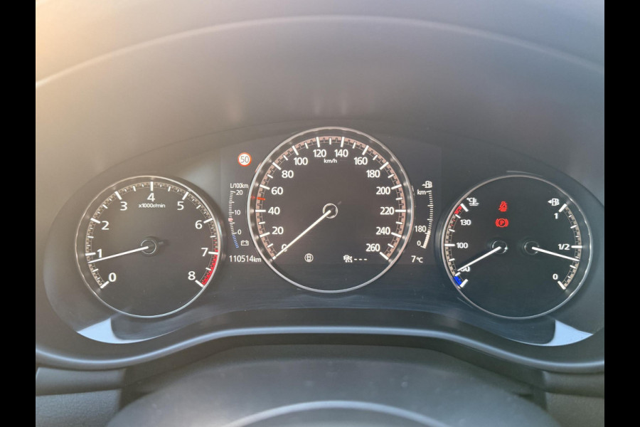 Mazda 3 2.0 e-SkyActiv-G M Hybrid 150 Sportive Mazda 3 2.0 e-SkyActiv-G 150 Sportive | CARPLAY | HEAUD UP DISPLAY | ADAPTIEVE CRUISE CONTROL |