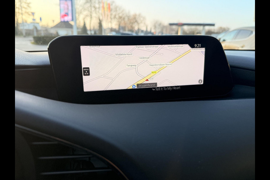 Mazda 3 2.0 e-SkyActiv-G M Hybrid 150 Sportive Mazda 3 2.0 e-SkyActiv-G 150 Sportive | CARPLAY | HEAUD UP DISPLAY | ADAPTIEVE CRUISE CONTROL |