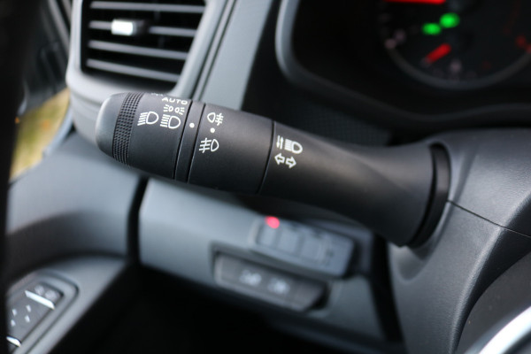 Renault Trafic 2.0 dCi 130pk L2 H1 Work Edition