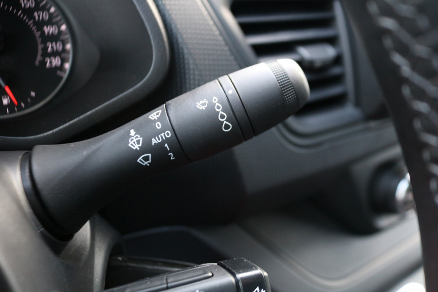 Renault Trafic 2.0 dCi 130pk L2 H1 Work Edition