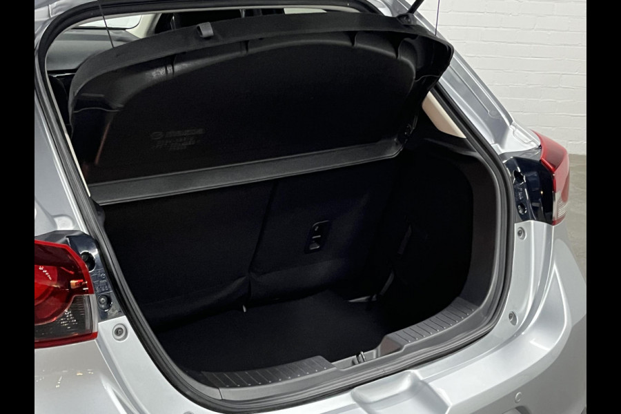 Mazda 2 1.5 SkyActiv-G 90 Automaat | Carplay | Stoelverwarming | Cruise-/Climate control | Navigatie |