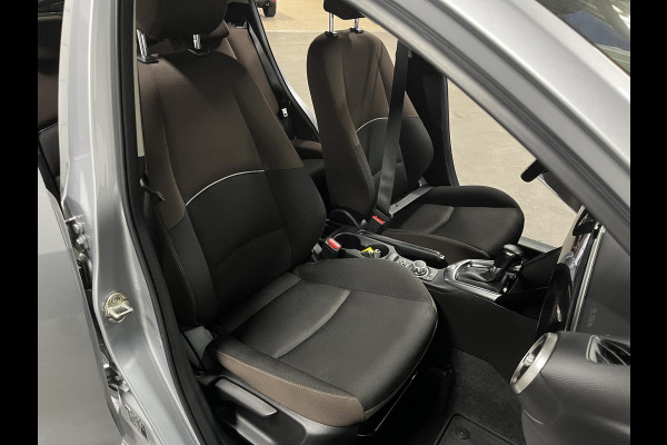 Mazda 2 1.5 SkyActiv-G 90 Automaat | Carplay | Stoelverwarming | Cruise-/Climate control | Navigatie |
