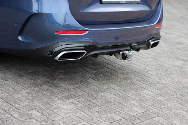 Mercedes-Benz C-Klasse Estate 300 e AMG Line | Distronic | Memory | Panoramadak | Camera | Trekhaak | High Perf. LED | Nightpakket | Sfeerverlichting Premium | Stoelverwarming | Dodehoekassistent |