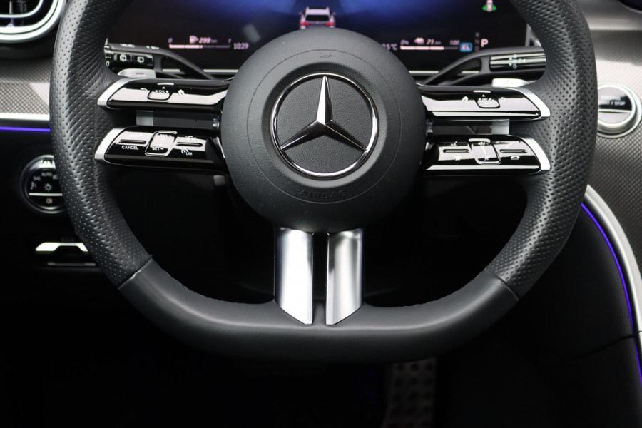 Mercedes-Benz C-Klasse Estate 300 e AMG Line | Distronic | Memory | Panoramadak | Camera | Trekhaak | High Perf. LED | Nightpakket | Sfeerverlichting Premium | Stoelverwarming | Dodehoekassistent |