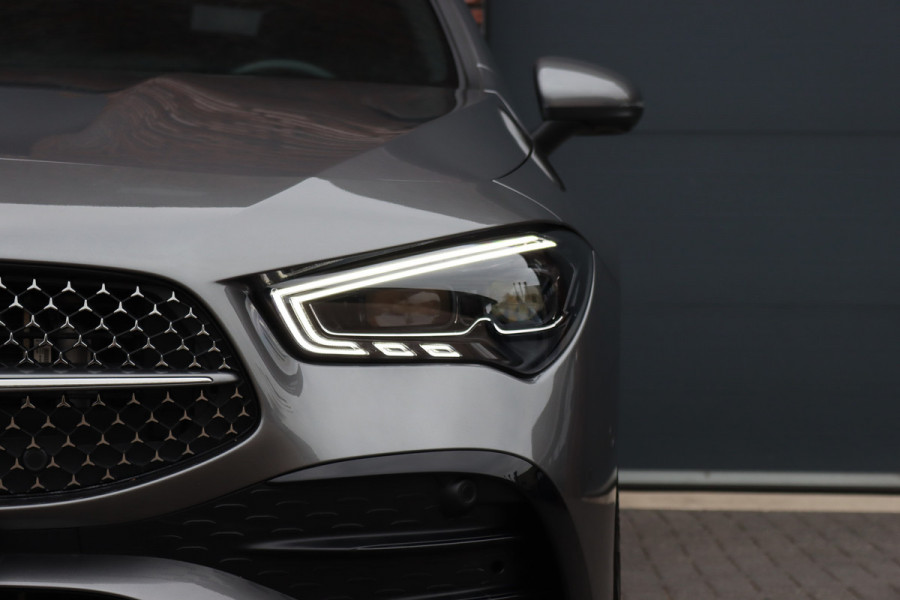 Mercedes-Benz CLA-Klasse Shooting Brake 250 e AMG Line | Facelift | Distronic | Surround Camera | Verwarmd Stuurwiel | Keyless Go | Sfeerverlichting | Apple Carplay/Android Auto | Multibeam LED |