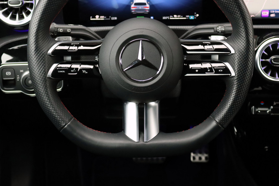 Mercedes-Benz CLA-Klasse Shooting Brake 250 e AMG Line | Facelift | Distronic | Surround Camera | Verwarmd Stuurwiel | Keyless Go | Sfeerverlichting | Apple Carplay/Android Auto | Multibeam LED |