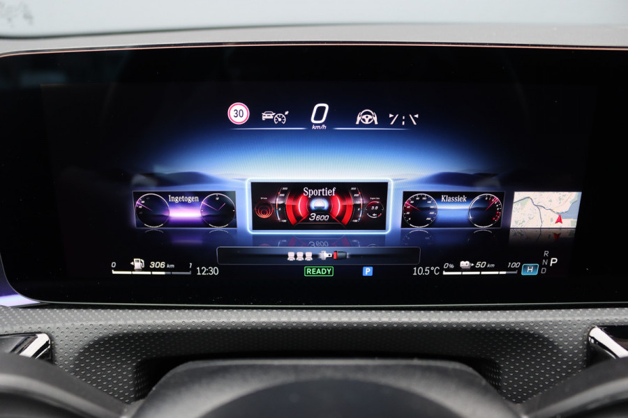 Mercedes-Benz CLA-Klasse Shooting Brake 250 e AMG Line | Facelift | Distronic | Surround Camera | Verwarmd Stuurwiel | Keyless Go | Sfeerverlichting | Apple Carplay/Android Auto | Multibeam LED |